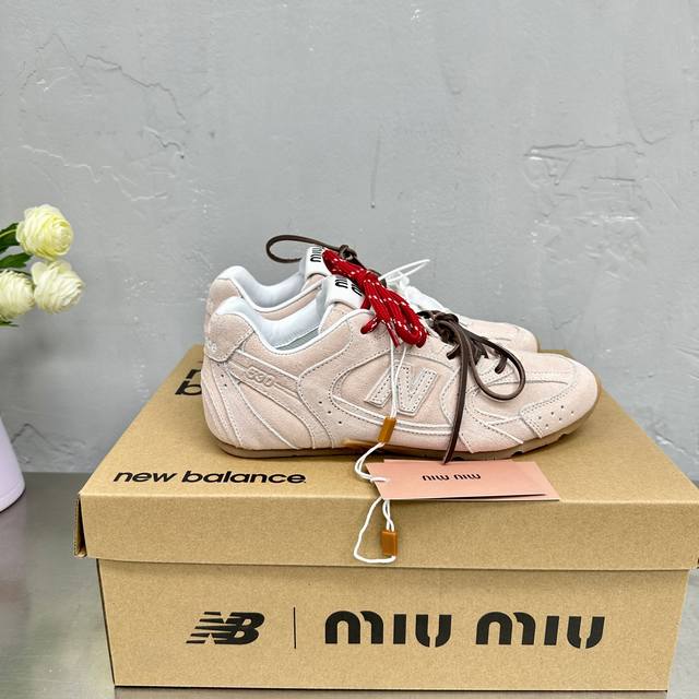 冲量价: 男+10情侣款miumiu缪缪 X New Balance Nb530 休闲 运动鞋 阿甘鞋 德训鞋 原版购入开发做货 Miu Miu X New B